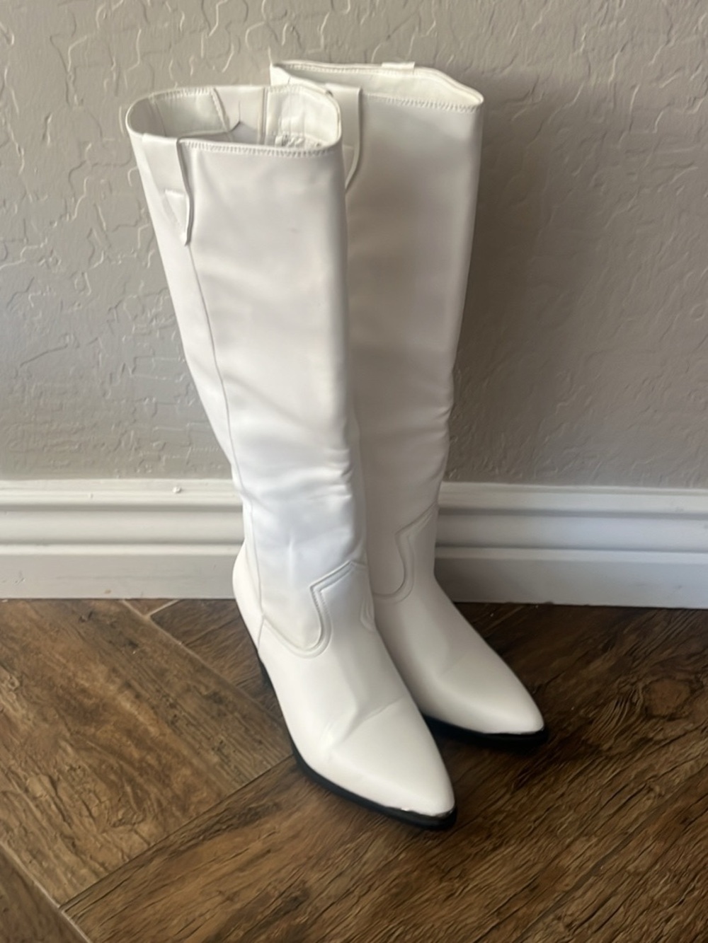 NEW!! XOXO White Knee-High Pointed-Toe Boots - Women's Fashion